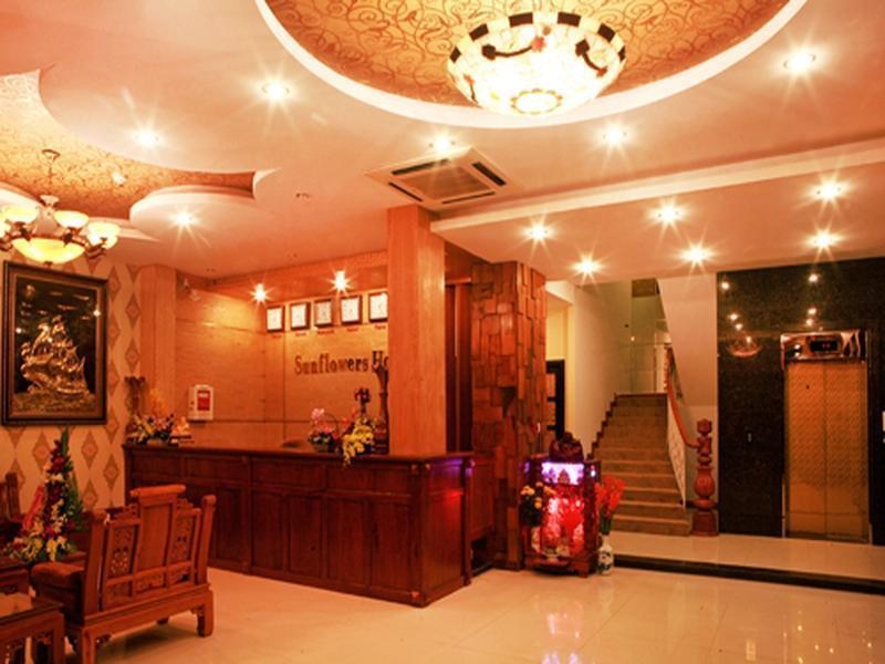 Sunflowers Hotel Airport Ho Chi Minh City Bagian luar foto
